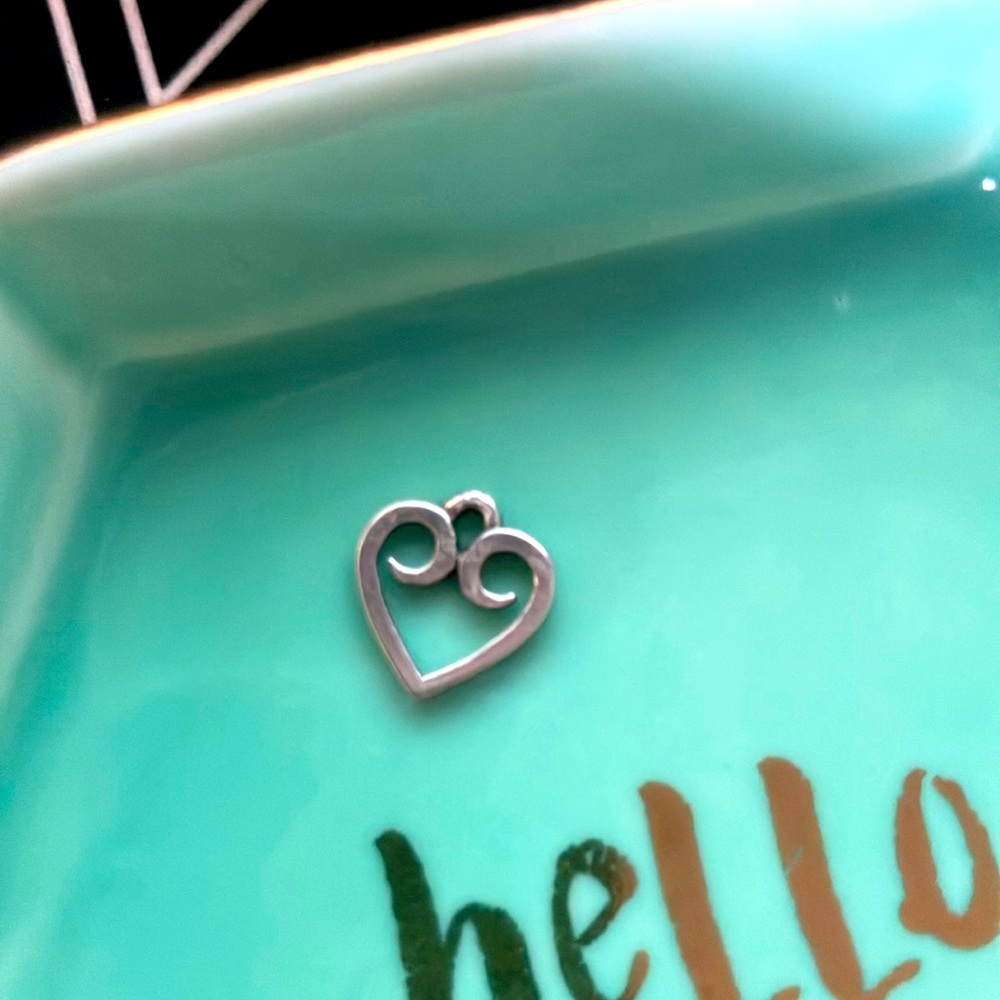 James Avery Retired Mini Scrolled Heart